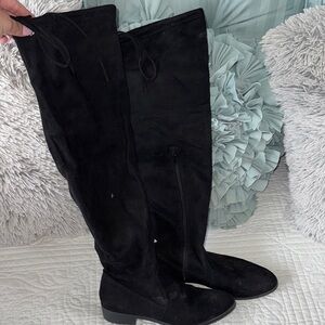 Women's Black Knee-High Boots